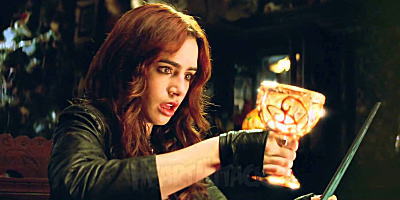 14021302_The_Mortal_Instruments_City_of_Bones_01s