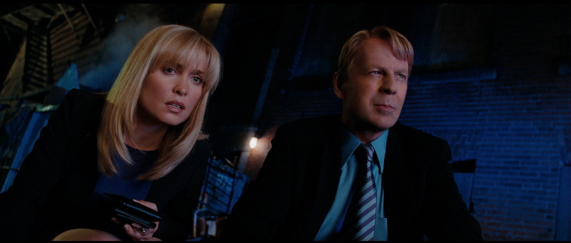 800_surrogates_blu-ray1
