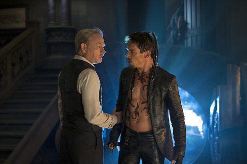 Jonathan Rhys Meyers;Jared Harris