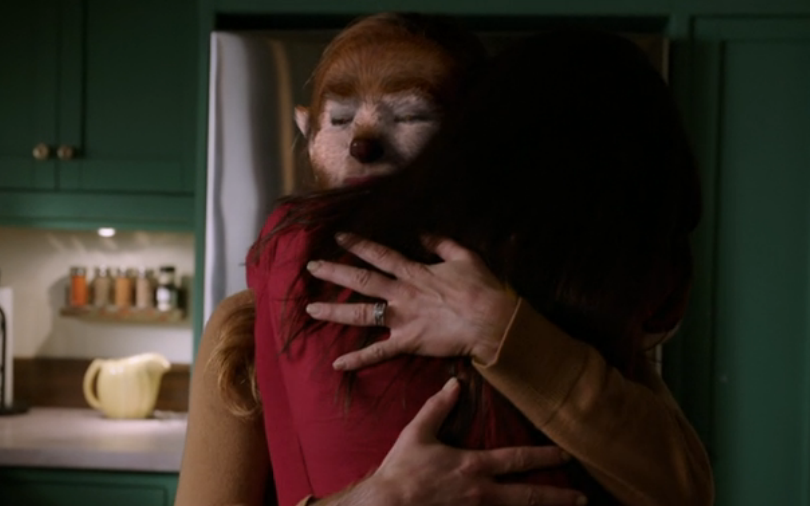 310-Juliette_and_Alicia_hug