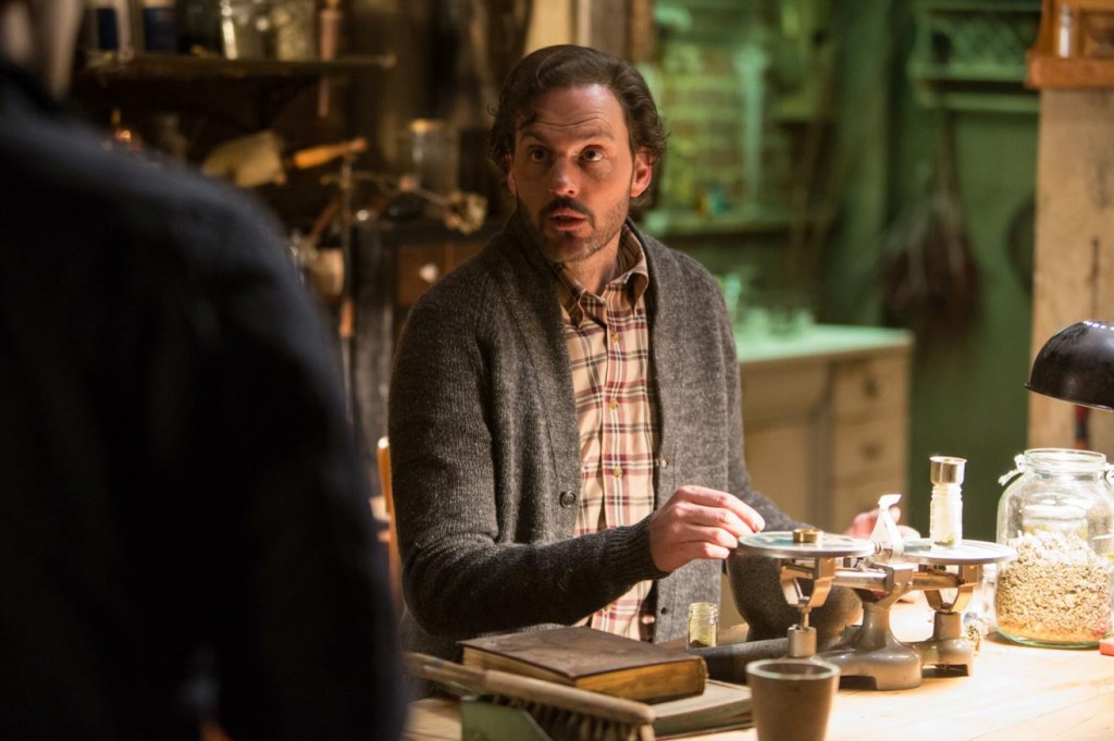 Grimm-Season-3-Episode-10-Recap-Eyes-of-the-Beholder-Monroe