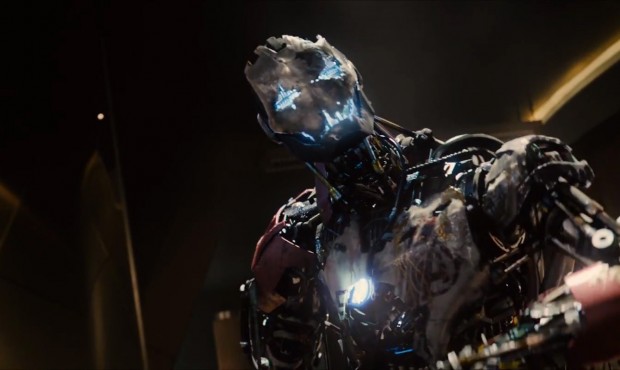 Avengers-Age-of-Ultron-Trailer-1-Ultron-Avengers-Logo-620x370